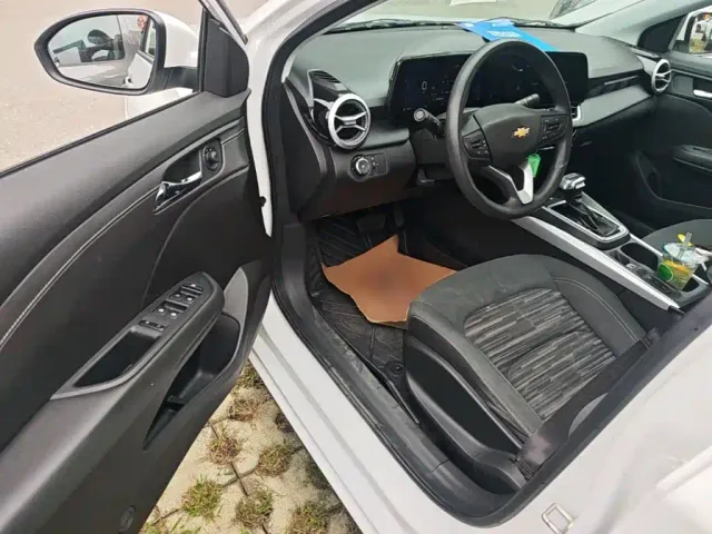 Chevrolet Monza — Фото автомобиля 15