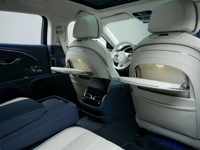 Bentley Flying Spur — Фото автомобиля 26