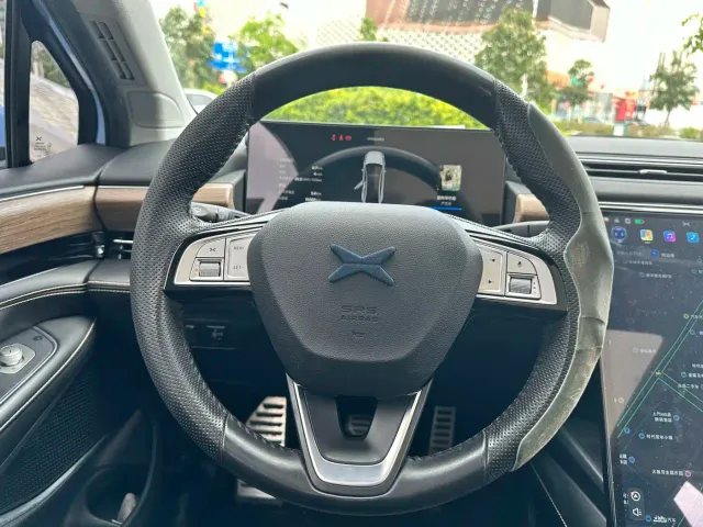 Xpeng P5 — Фото автомобиля 8