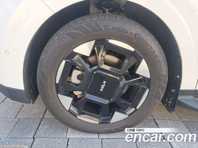 Kia Carnival Generation 4 — Фото автомобиля 10