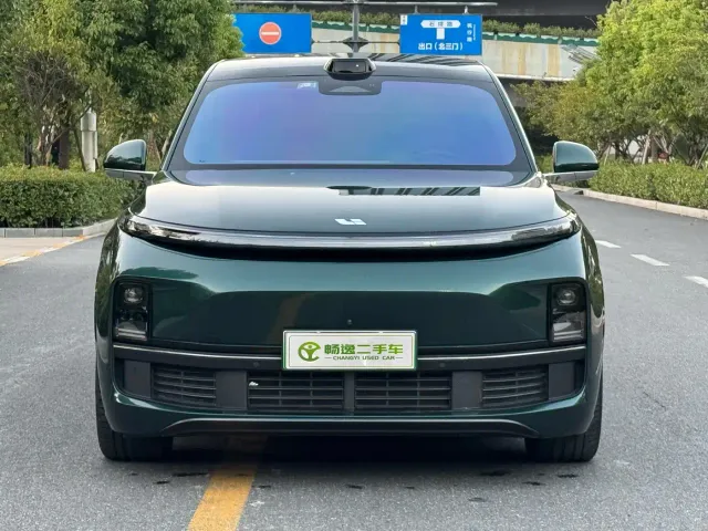Li Auto L9 — Фото автомобиля 2