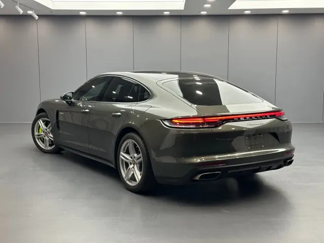 Porsche Panamera — Фото автомобиля 6