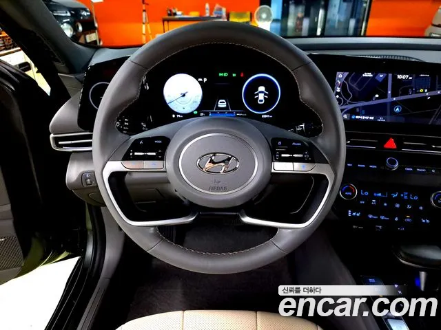 Hyundai Avante CN7 — Фото автомобиля 11