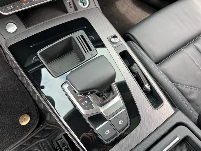 Audi Q5L — Фото автомобиля 19