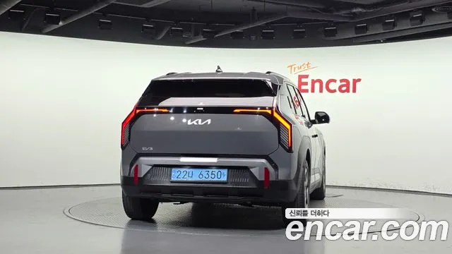 Kia EV3 — Фото автомобиля 4