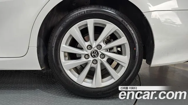 Toyota Camry — Фото автомобиля 21