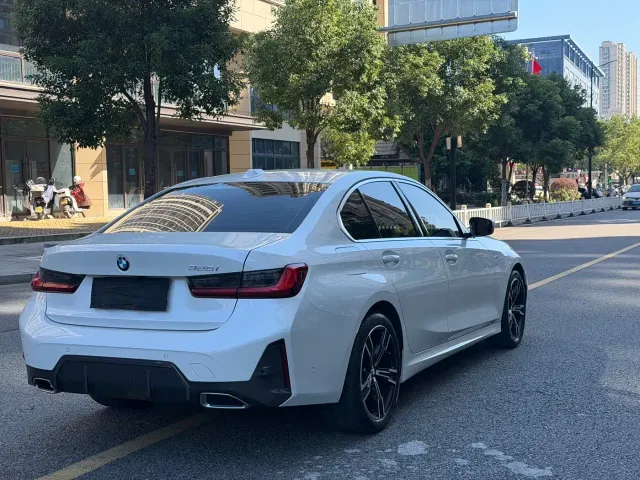BMW 3 Series — Фото автомобиля 16