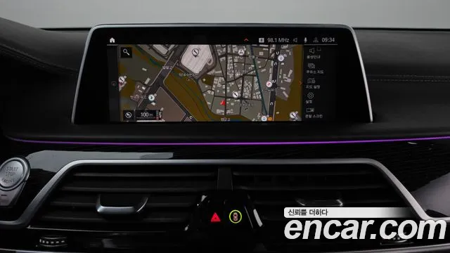 BMW 7 Series — Фото автомобиля 13