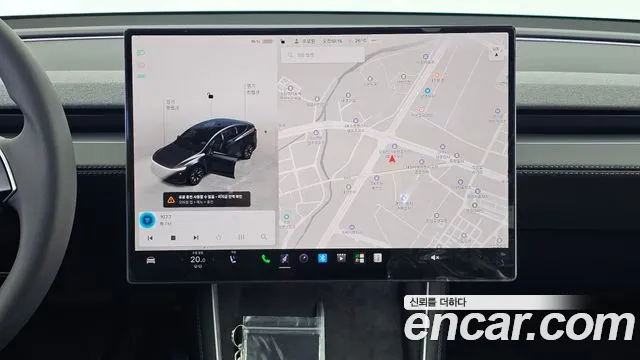 Tesla Model Y — Фото автомобиля 13