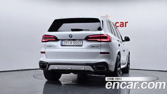 BMW X5 — Фото автомобиля 4