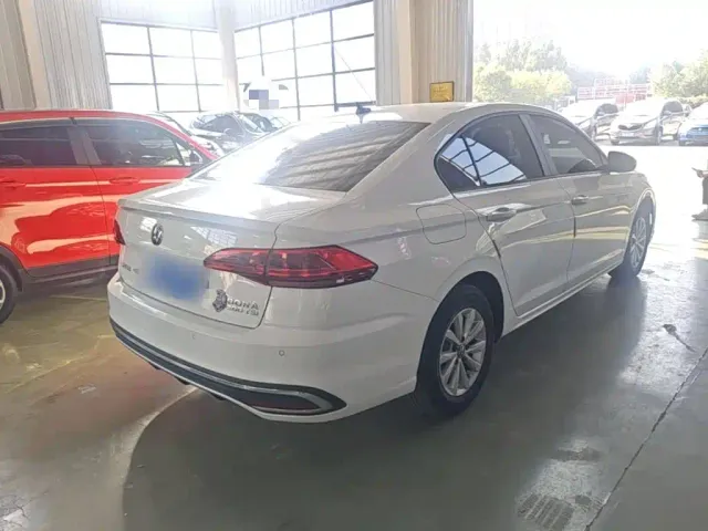 Volkswagen Bora — Фото автомобиля 6