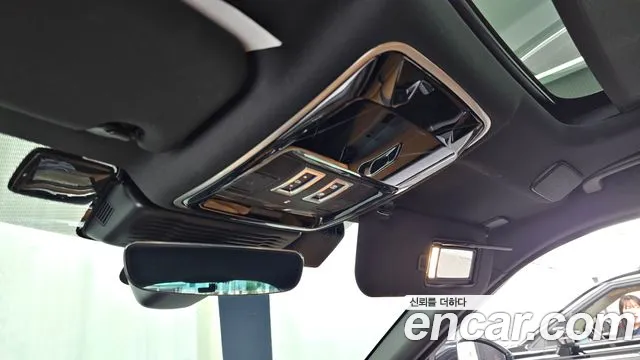Land Rover Range Rover Velar — Фото автомобиля 15