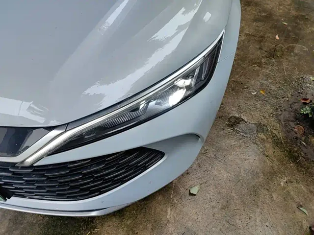 BYD Qin L — Фото автомобиля 23
