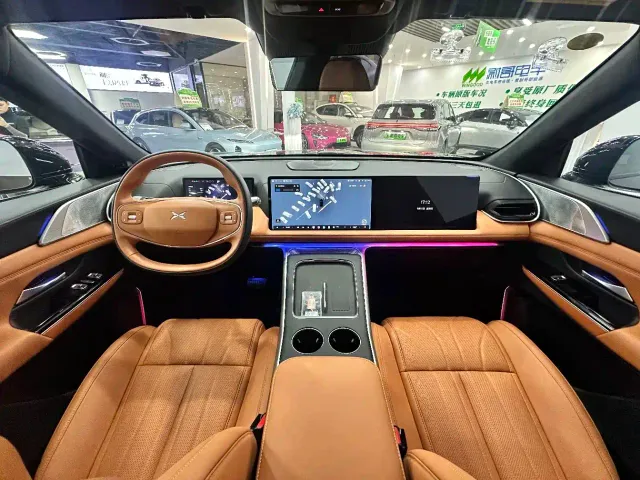 Xpeng G9 — Фото автомобиля 9