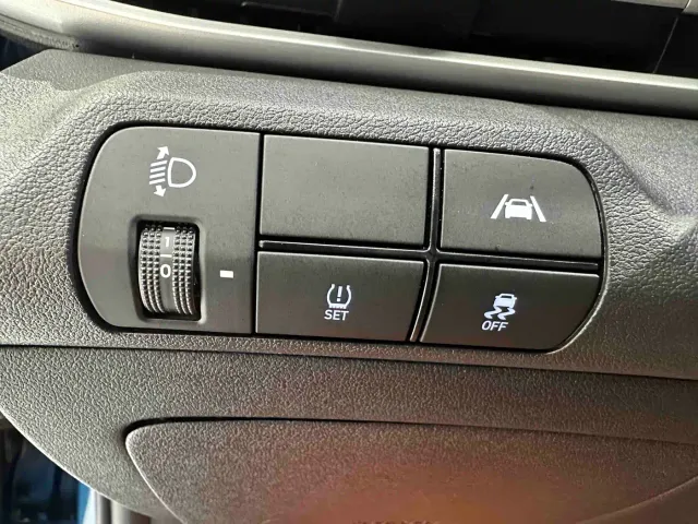 Hyundai Elantra — Фото автомобиля 9