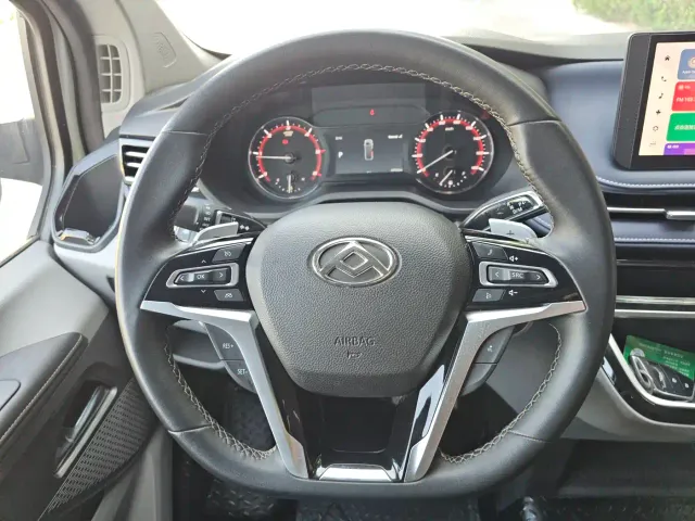 Maxus Xintu V70 — Фото автомобиля 15