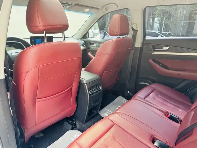 Jetour X70 — Фото автомобиля 10