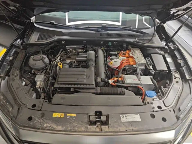 Volkswagen Passat — Фото автомобиля 19