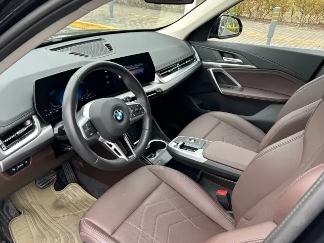 BMW BMW X1 2025 sDrive25Li M Sport Package — Фото автомобиля 5