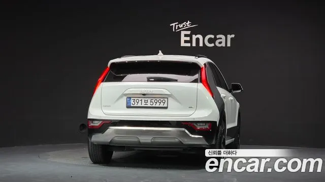 Kia Niro The All New Niro Signature — Фото автомобиля 4