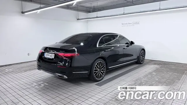 Mercedes-Benz S-Class — Фото автомобиля 2