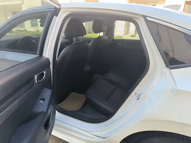 Honda Civic — Фото автомобиля 16