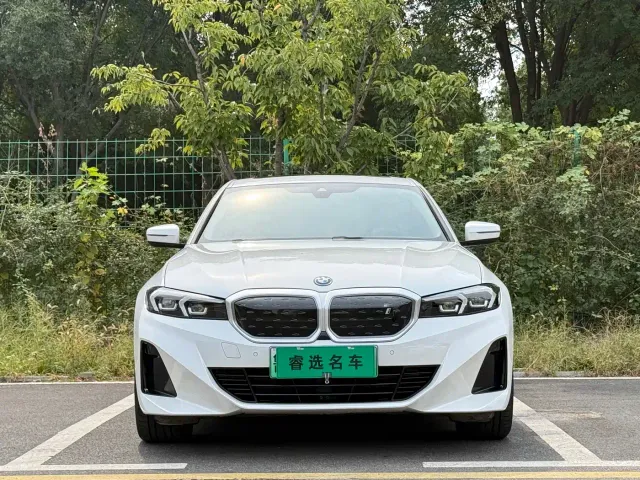BMW i3 — Фото автомобиля 4