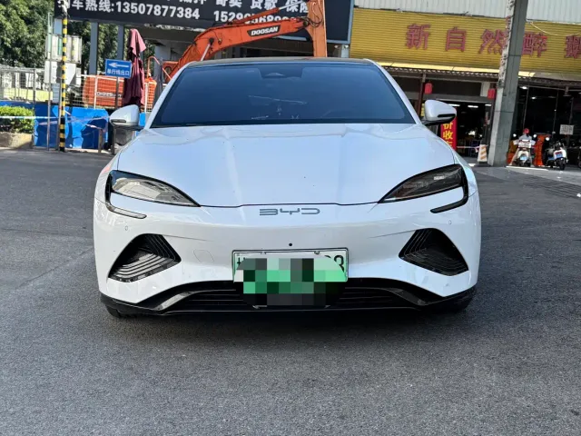 BYD Seal — Фото автомобиля 2