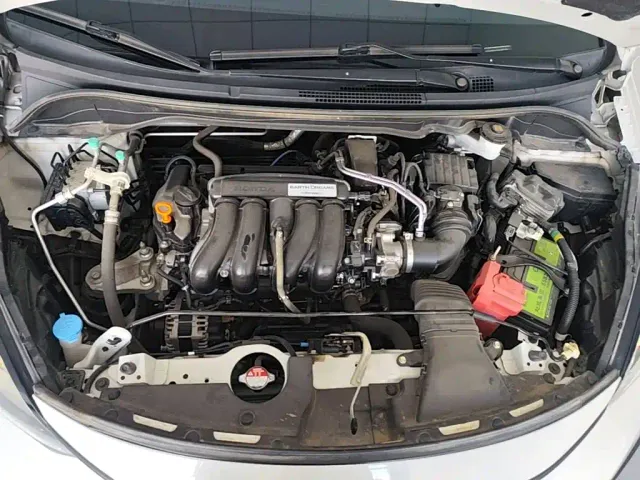 Honda Fit — Фото автомобиля 19