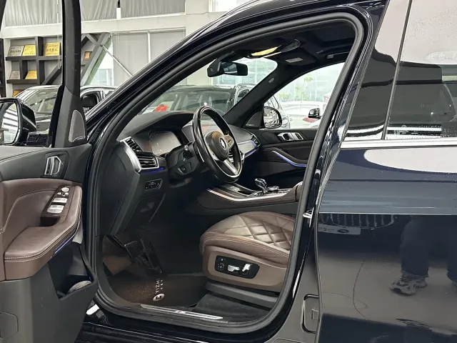 BMW X5 — Фото автомобиля 7