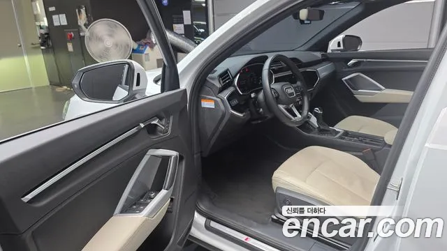 Audi Q3 35 TDI quattro Premium — Фото автомобиля 8