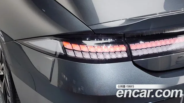 Hyundai Ioniq 6 — Фото автомобиля 22