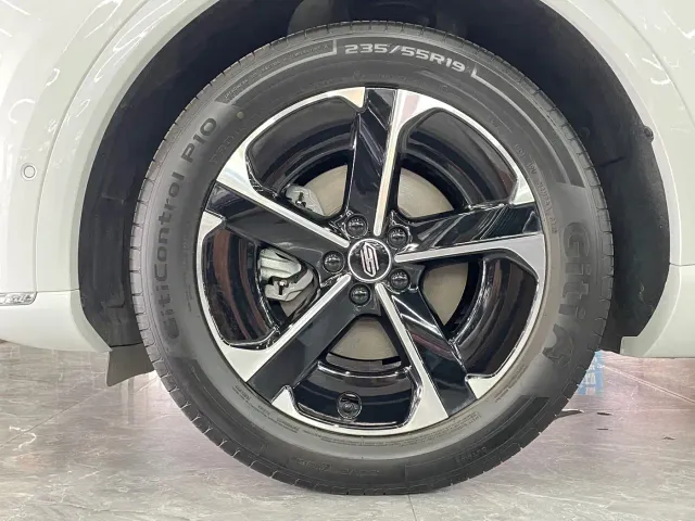 Shangjie SUV — Фото автомобиля 15