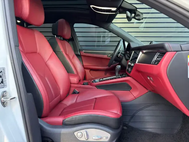 Porsche Macan — Фото автомобиля 9