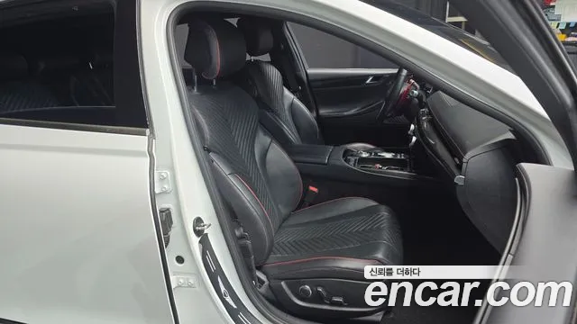 Genesis G80 Бензин 2.5 турбо 2WD — Фото автомобиля 11