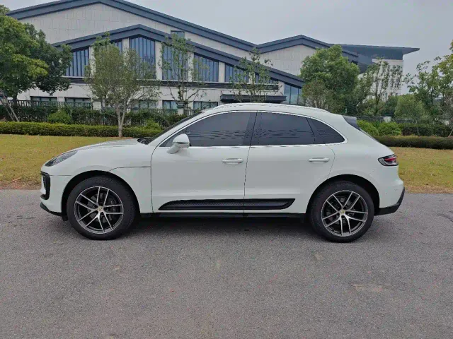 Porsche Macan — Фото автомобиля 2