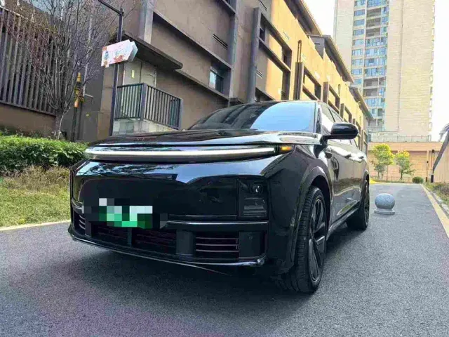Li Auto L7 — Фото автомобиля 2