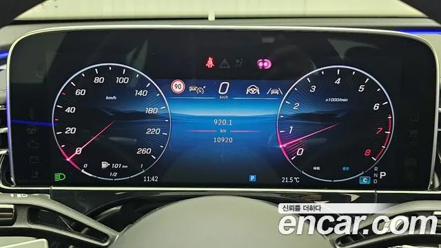 Mercedes-Benz E-Class — Фото автомобиля 8