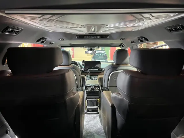 Toyota Sienna — Фото автомобиля 16