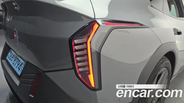 Kia EV4 — Фото автомобиля 8