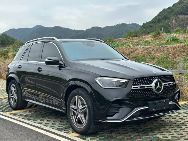 Mercedes-Benz GLE-Class — Фото автомобиля 3