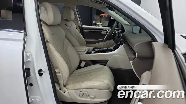 Genesis GV80 — Фото автомобиля 17