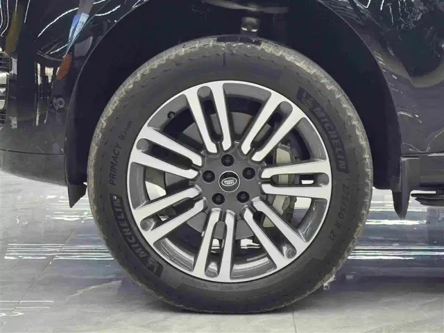 Land Rover Range Rover — Фото автомобиля 4