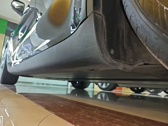 Tesla Model Y — Фото автомобиля 21