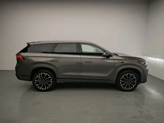 Chery Tiggo 9 — Фото автомобиля 8