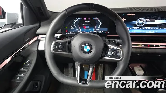 BMW 5-Series — Фото автомобиля 12