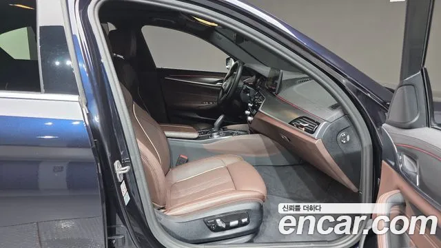 BMW 5-Series 5 серия (G30) 523d xDrive M Sport — Фото автомобиля 10