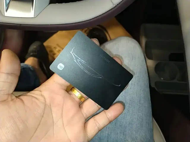 Xiaomi YU7 — Фото автомобиля 8