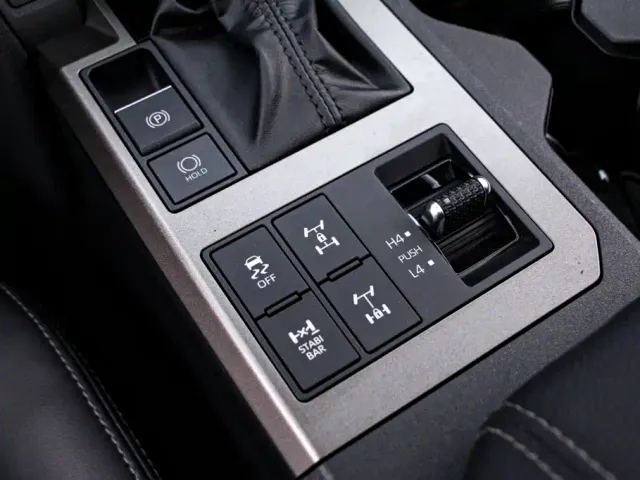 Toyota Prado — Фото автомобиля 11