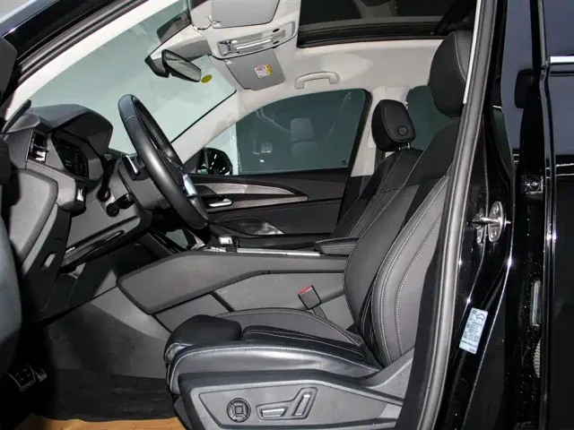 Audi Q6 — Фото автомобиля 26